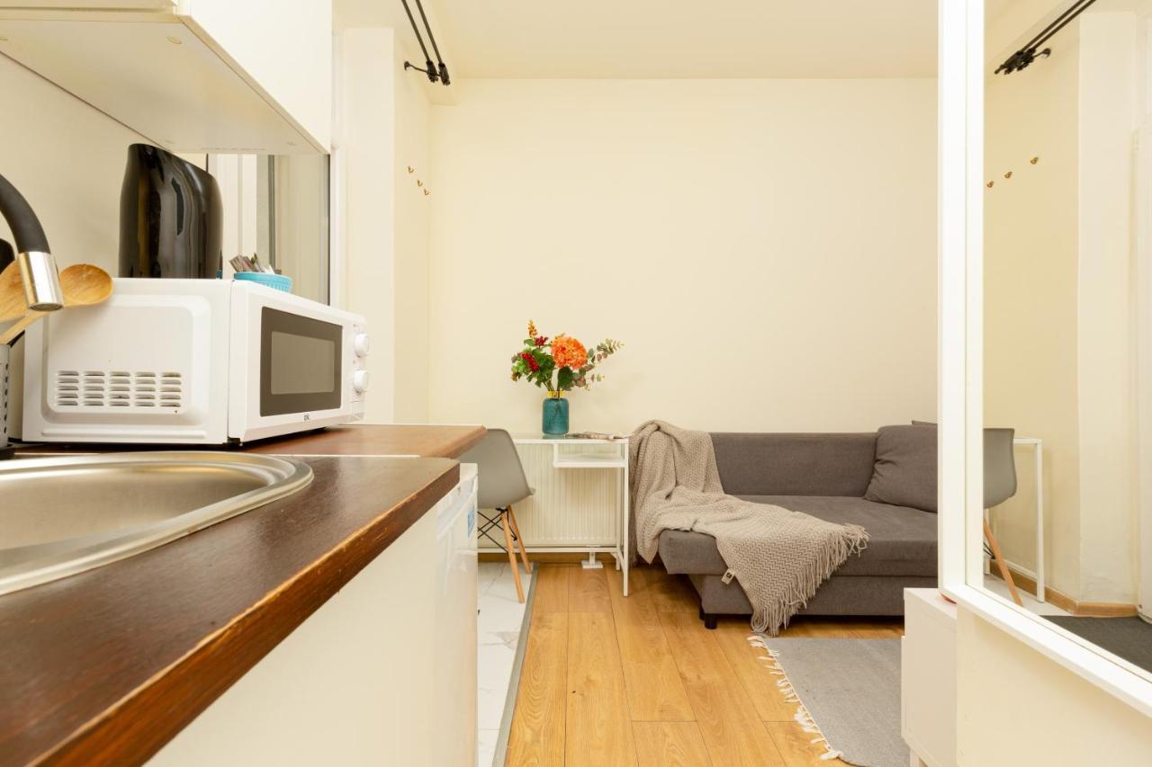 Micro Apartment Miaczynska By Noclegi Renters Varşova Dış mekan fotoğraf
