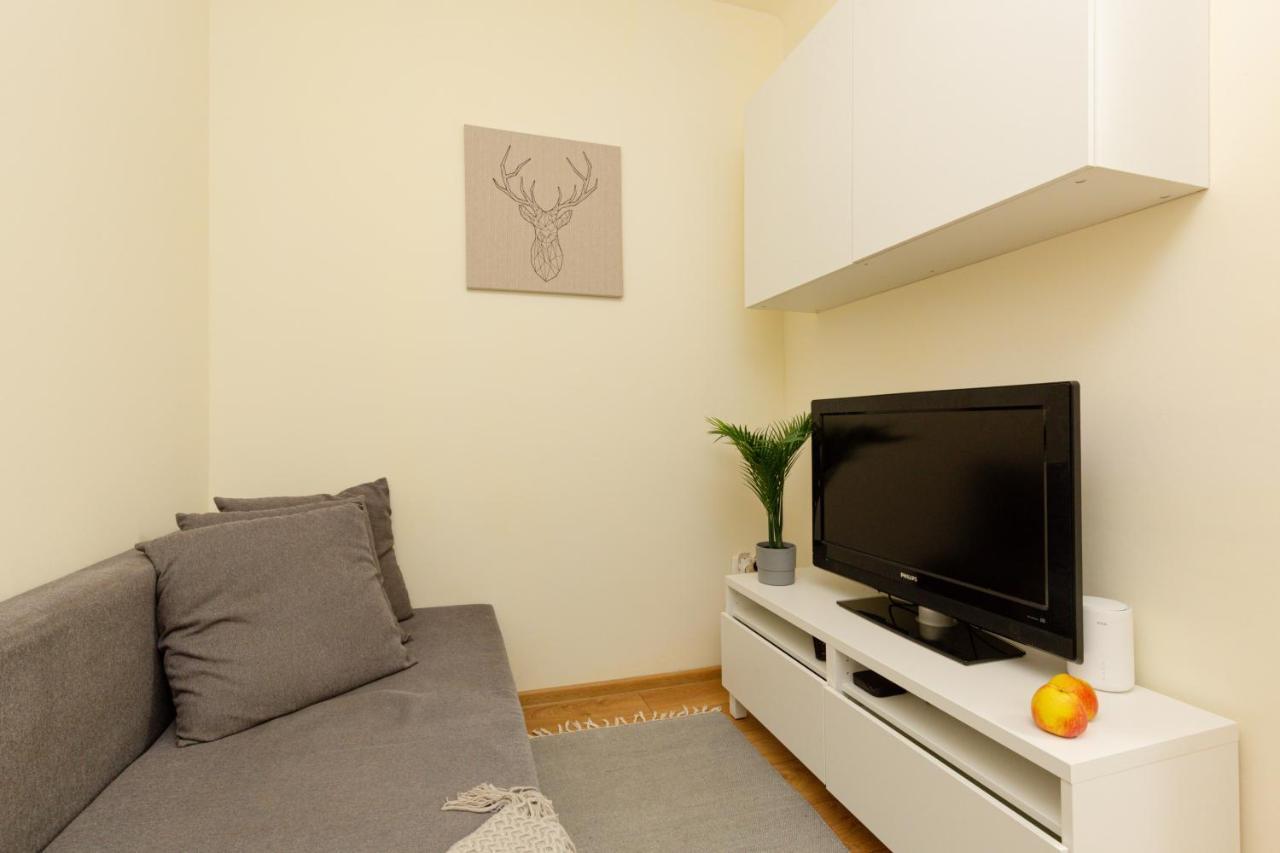 Micro Apartment Miaczynska By Noclegi Renters Varşova Dış mekan fotoğraf